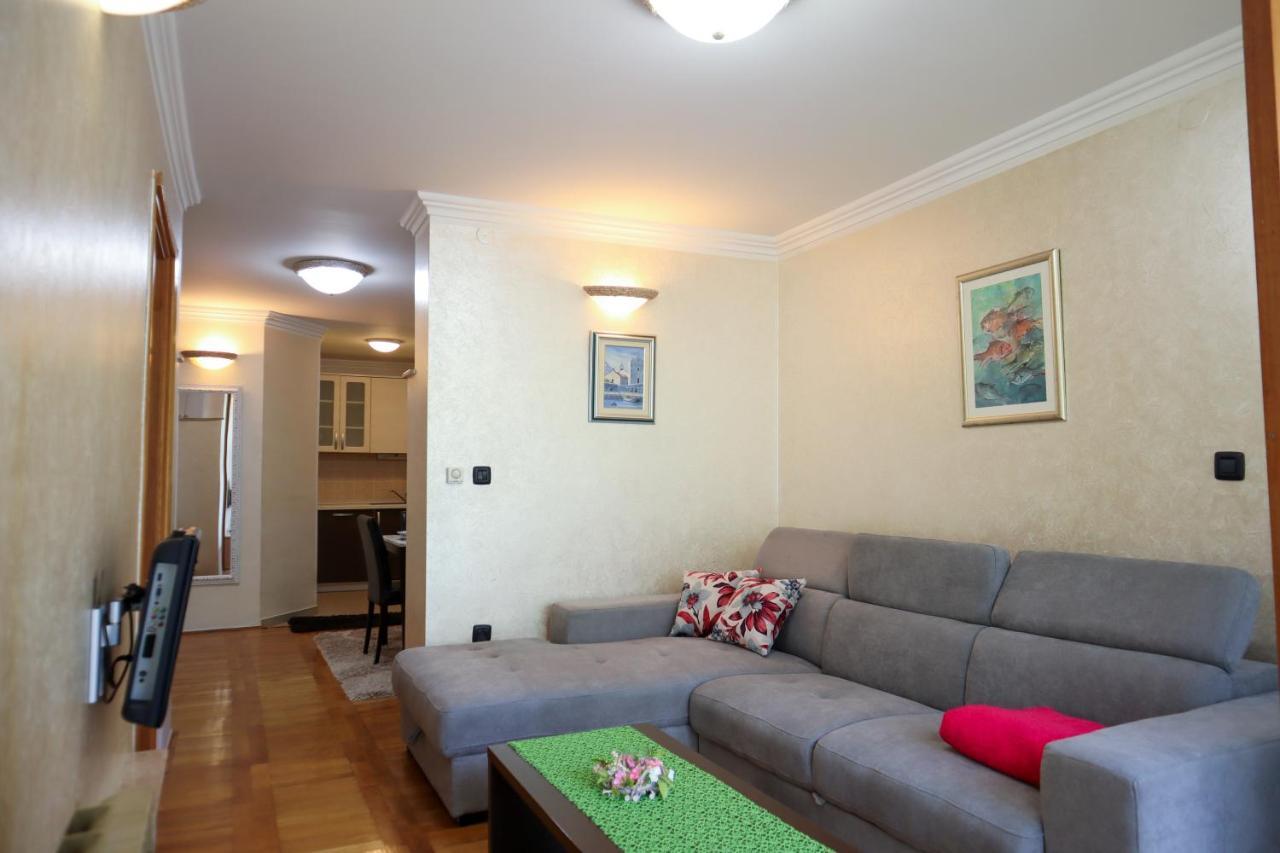 Apartments Okuka Split Exterior photo